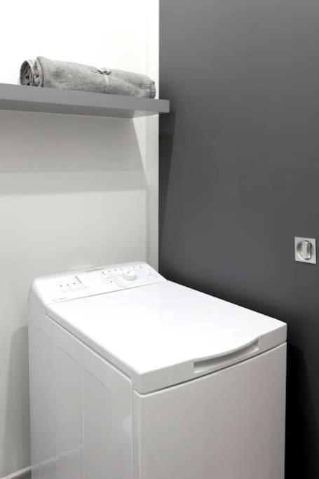 Chez Alexandra - Elegant Studio Avec Parking A Proximite Des Plages 라그랑모트 외부 사진