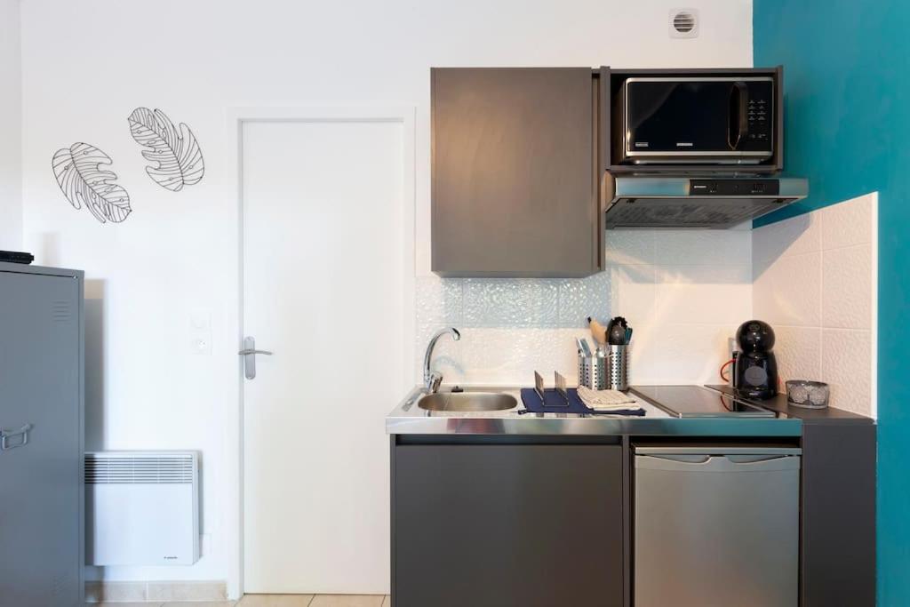 Chez Alexandra - Elegant Studio Avec Parking A Proximite Des Plages 라그랑모트 외부 사진