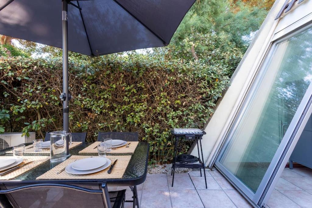 Chez Alexandra - Elegant Studio Avec Parking A Proximite Des Plages 라그랑모트 외부 사진